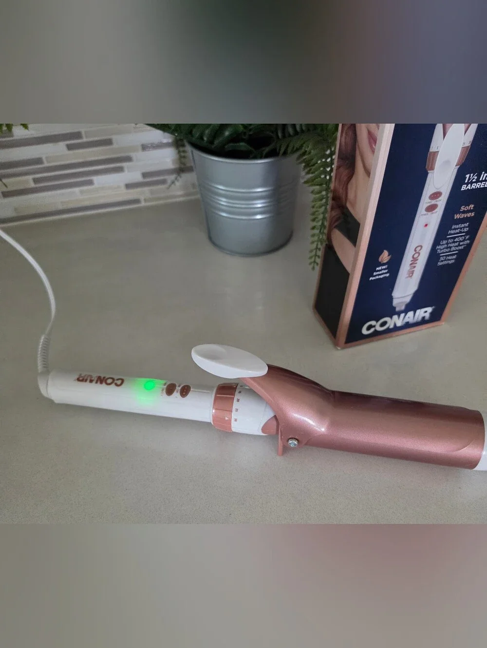 Conair Double Ceramic 1 1/2” Soft Waves Curling Iron White Rose Gold
